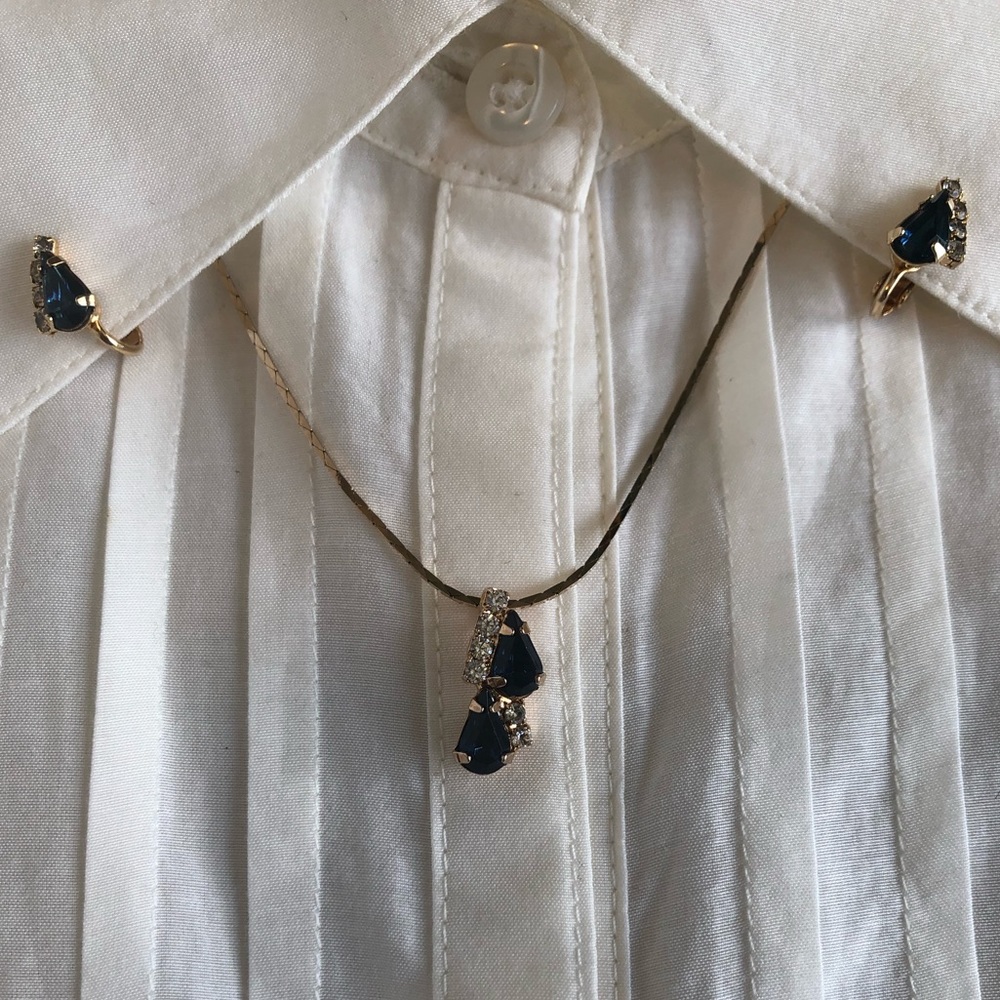 Parklane matching goldtone blue stone nklc & erng